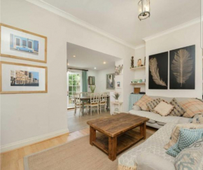 Spacious one bedroom flat